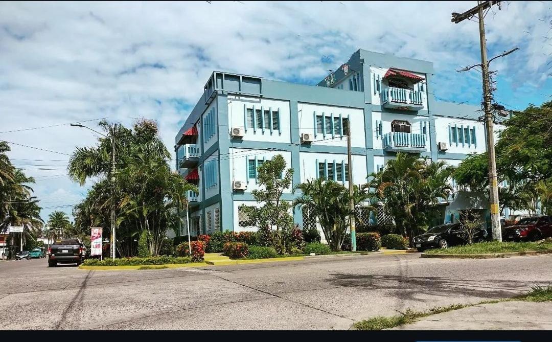 Hotel Carnaval La Ceiba Exterior foto