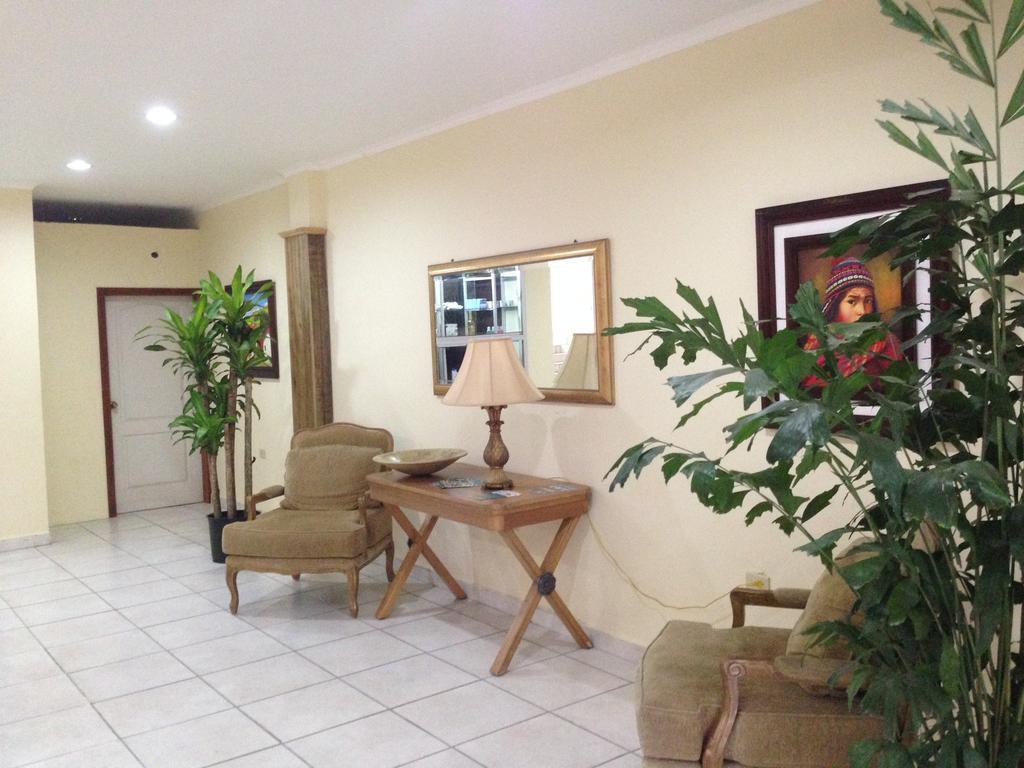 Hotel Carnaval La Ceiba Exterior foto